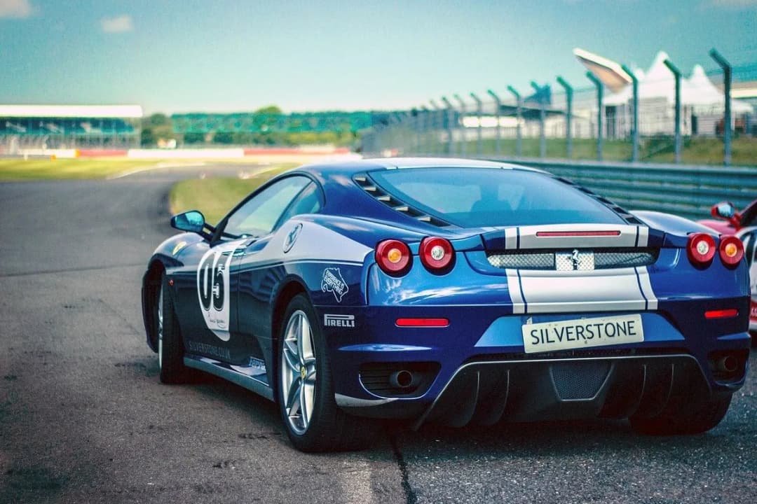 Najlepsze gry samochodowe, które uzależnią każdego gracza na długie godziny